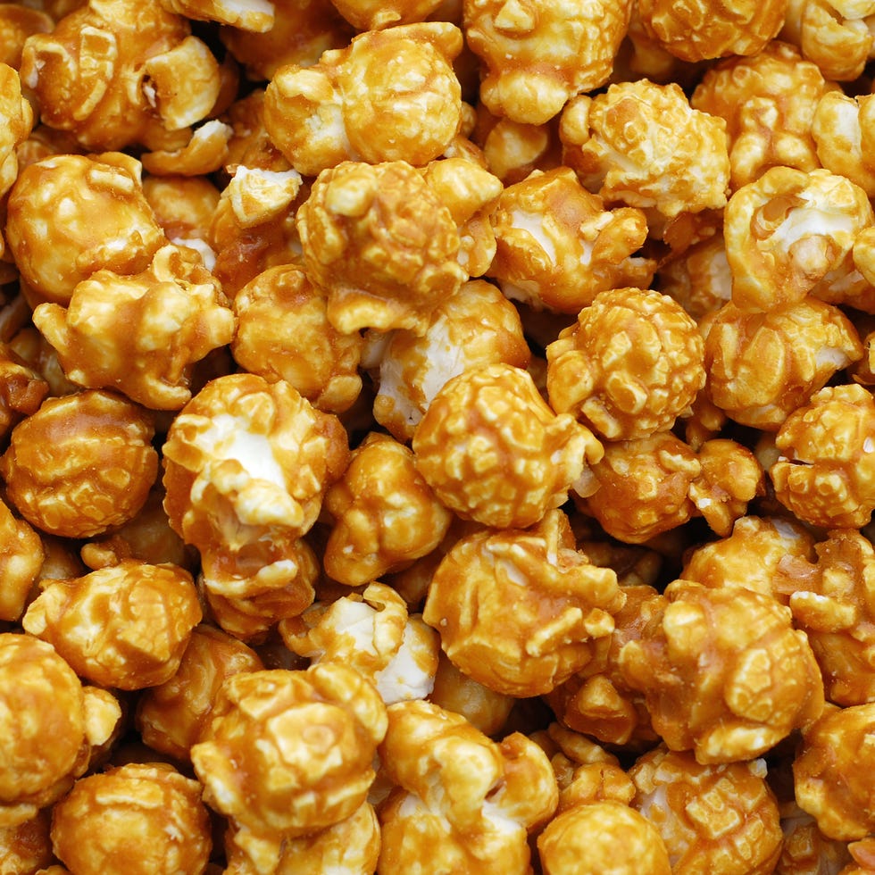 Food, Caramel corn, Cuisine, Popcorn, Snack, Dish, Kettle corn, Caramel, Produce, American food, 