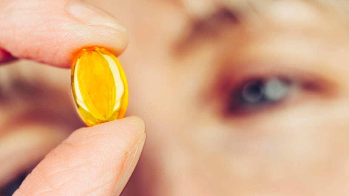 6 Best Vitamins and Supplements for Eyes This Summer A brown eye