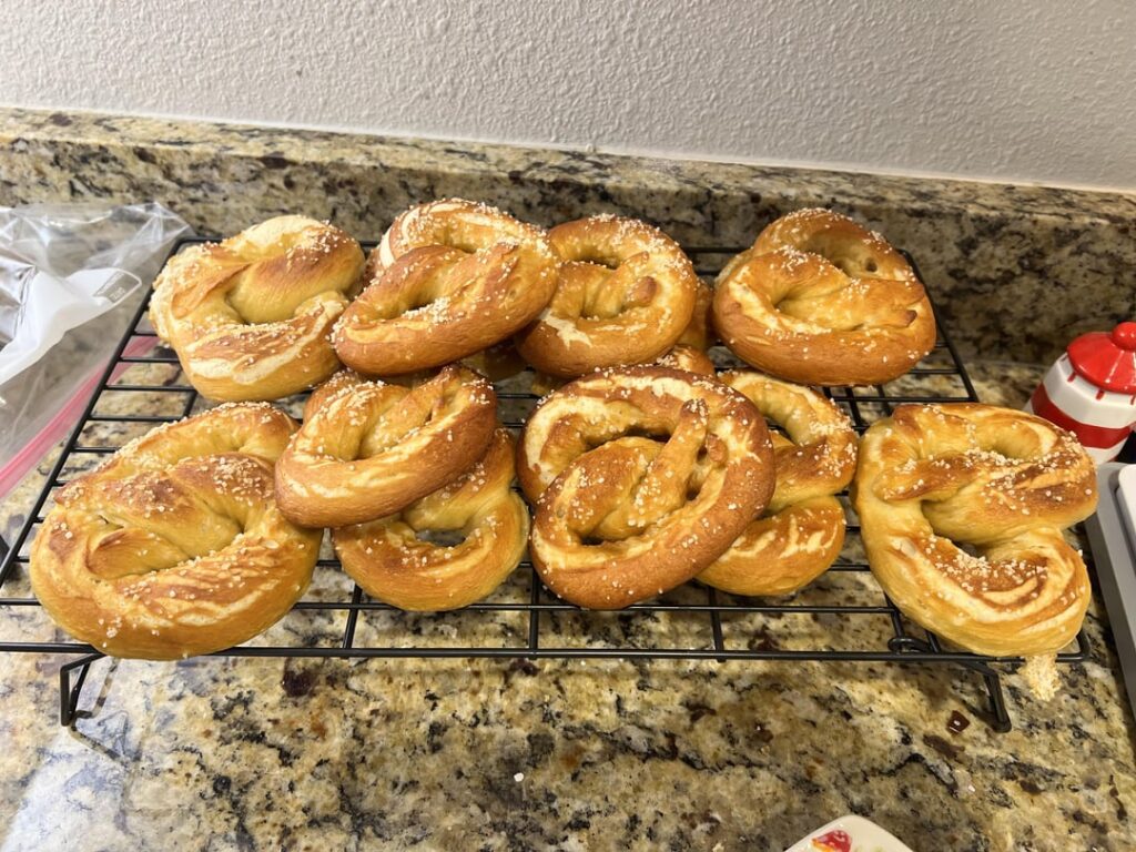 Tried my hands at pretzels, think I did a decent job!