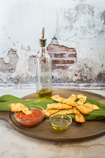 Vegan Breadsticks with Garlic & Marinara - Vegan Italian Recipes