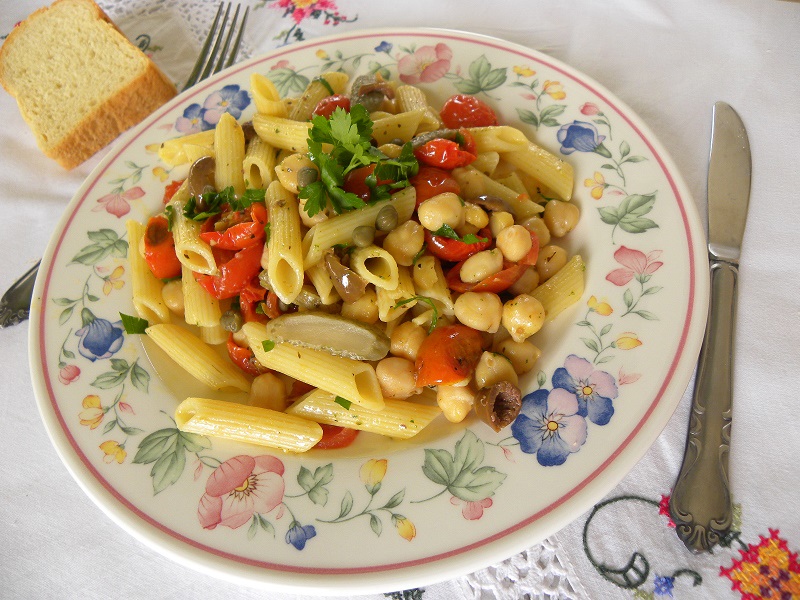 Penne with Chickpeas & Roasted Tomatoes
