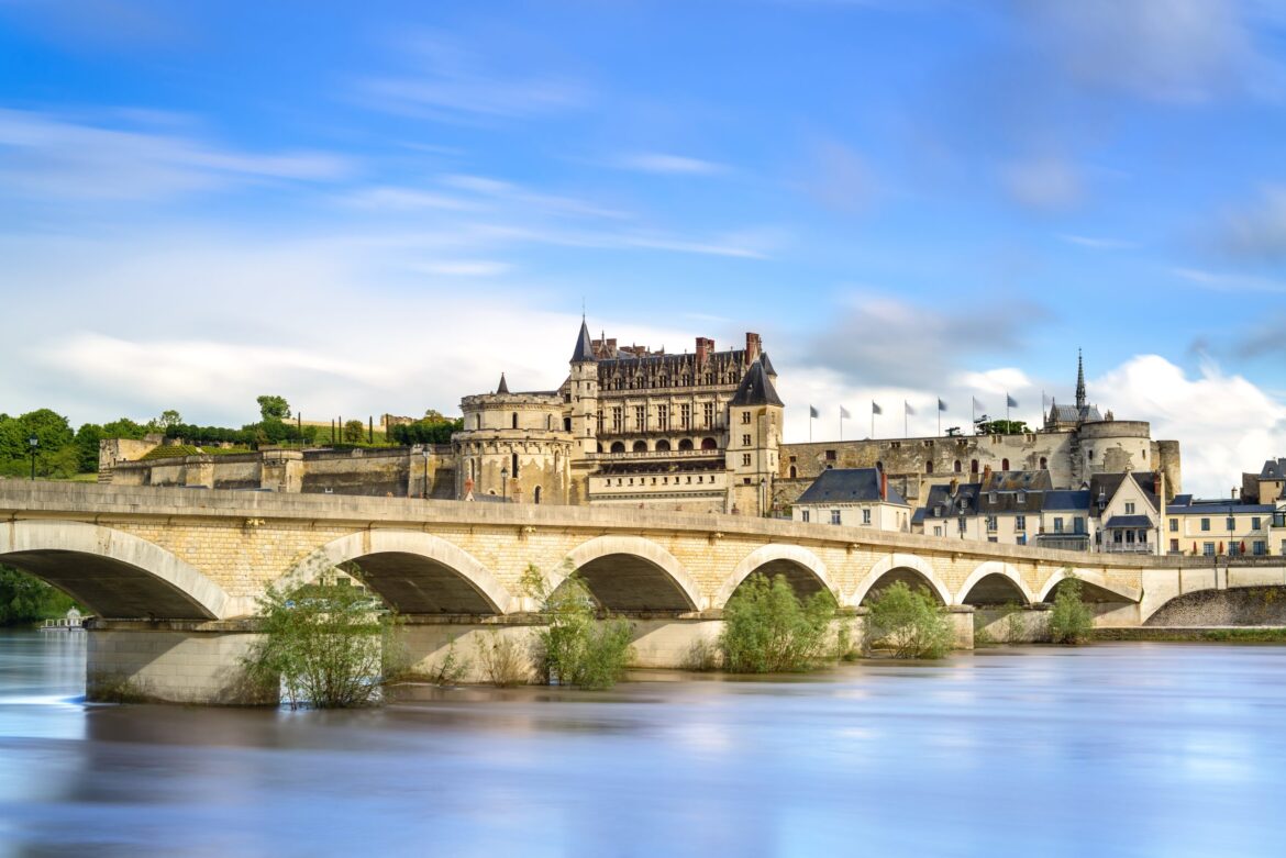 Loire wines hit 25-year export high in 2024 Loire wines hit 25-year export high in 2024