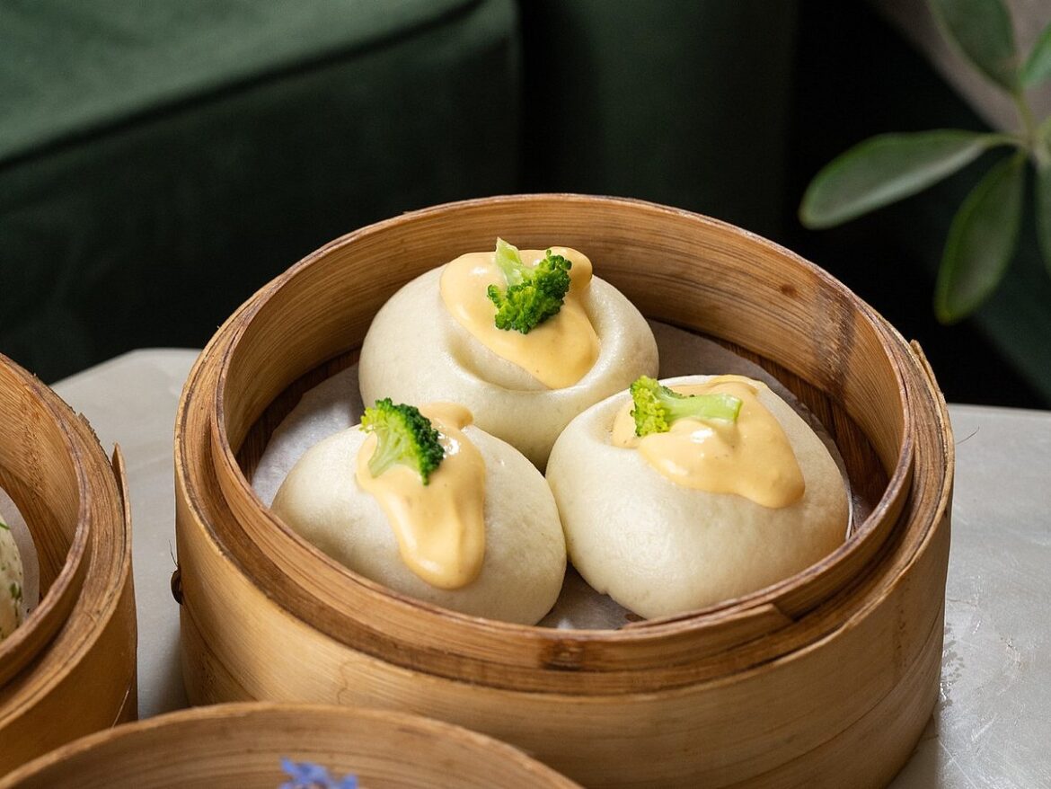 This new eatery brings together the best of Asian cuisine and Mediterranean flavours This new eatery brings together the best of Asian cuisine and Mediterranean flavours