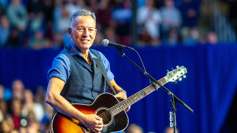 bruce springsteen on stage