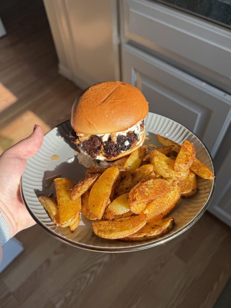 Jalapeño popper stuffed burger
