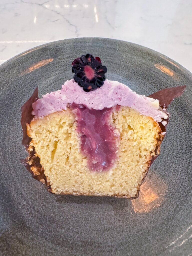 Blackberry & Lemon Cupcakes