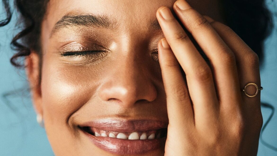 6 Best Korean Collagen Supplements That Actually Work 2025 Glamour logo