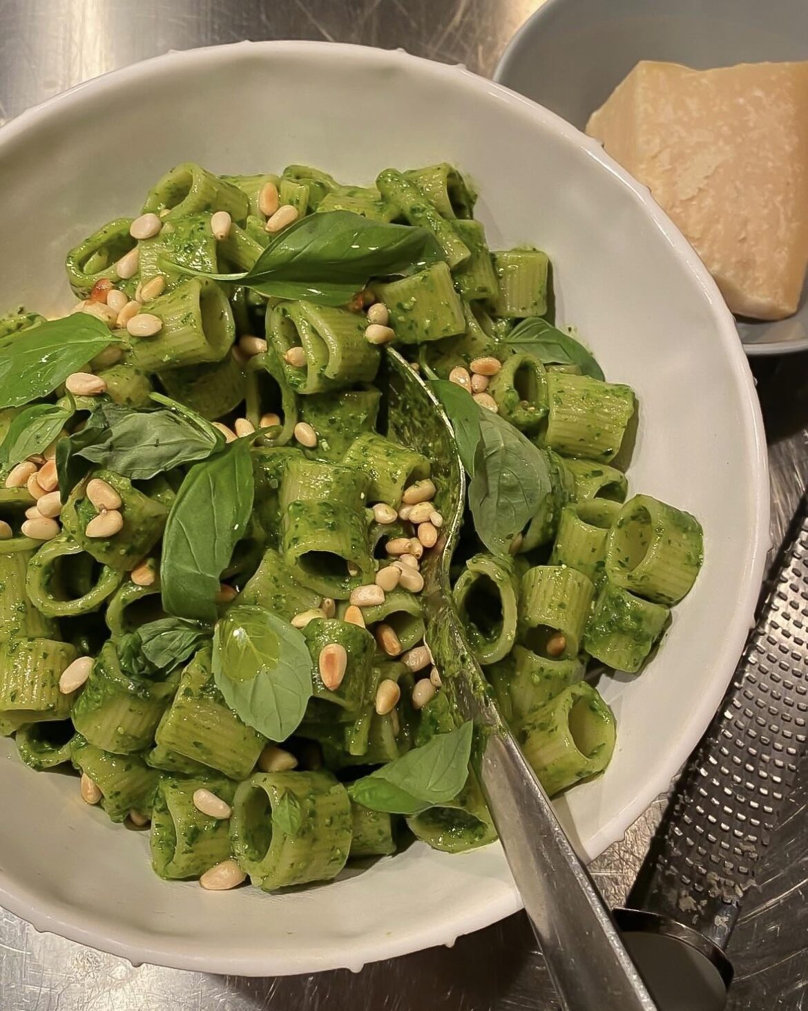Homemade Pesto w Mezzi Rigatoni