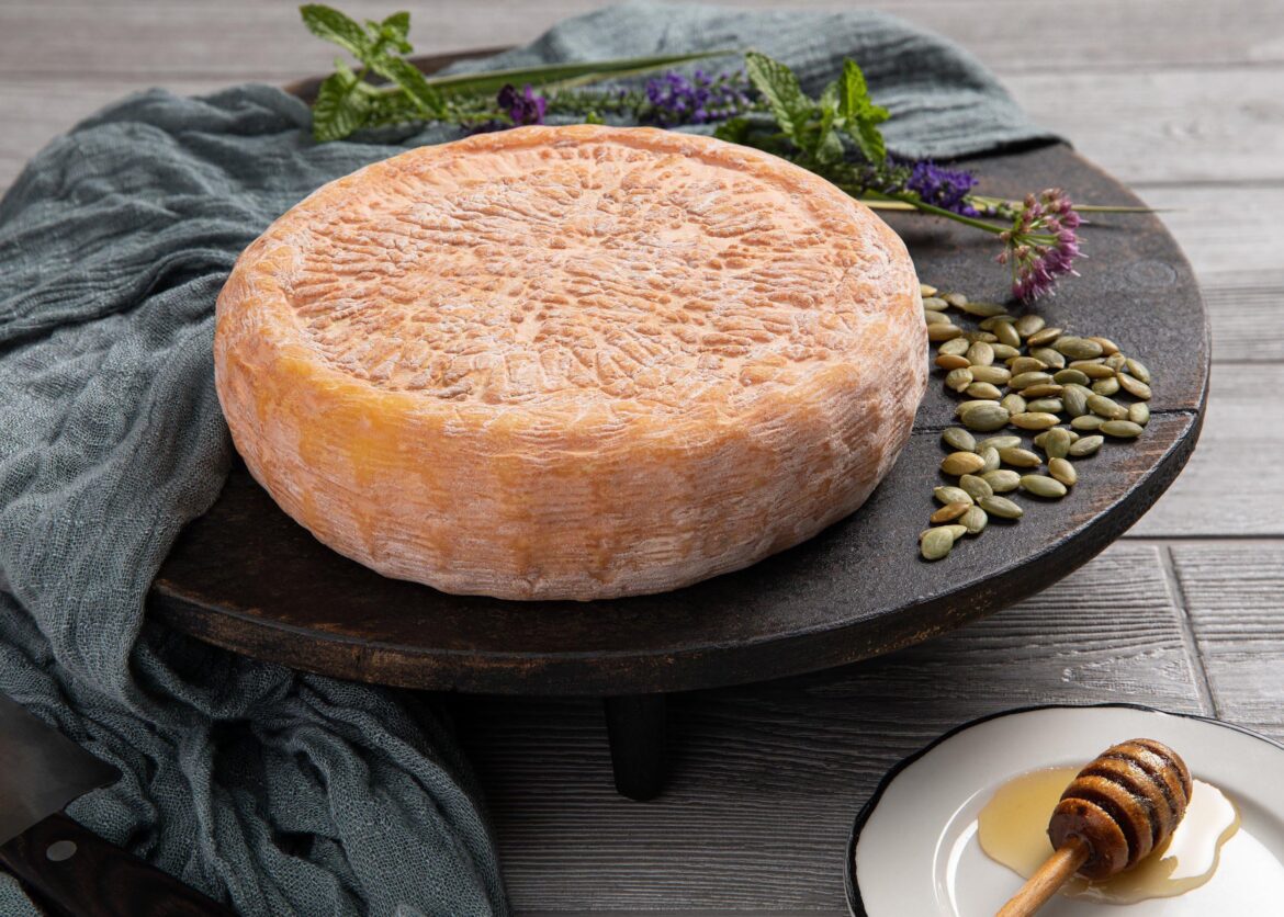 Day 1735 of posting images of cheese until I run out of cheese types: Rarebird