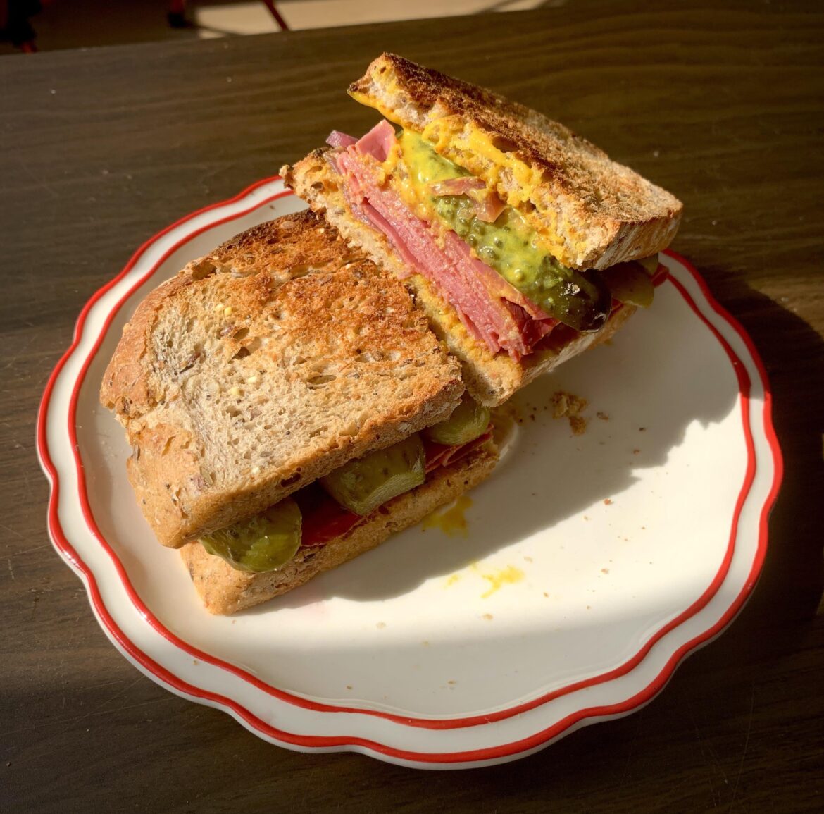 Pastrami, gherkins, pickled red onions, mustard