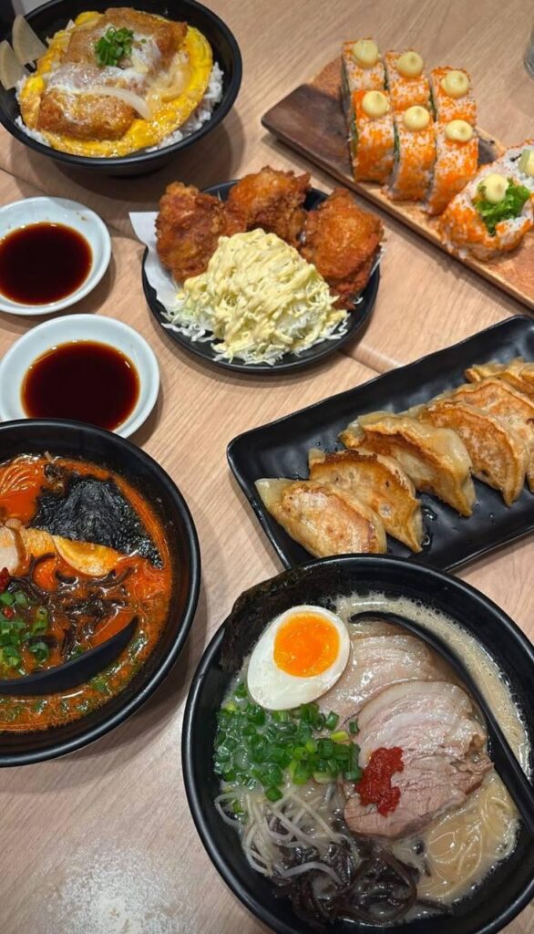 We had a feast over the weekend for a tasty food with friends ~