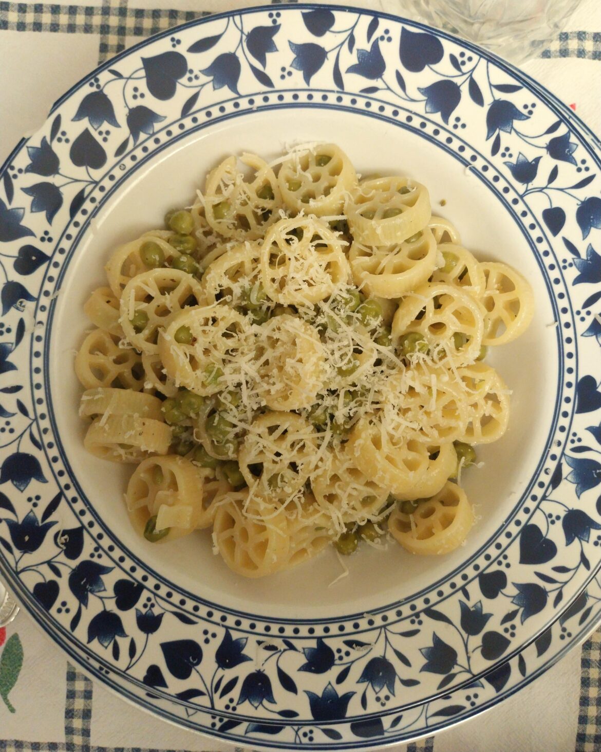 I called this "peas and wheels"🫛🛞