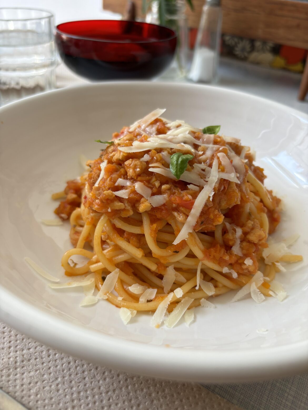 Spaghetti Bolognesa (vegetarian with textured soy)