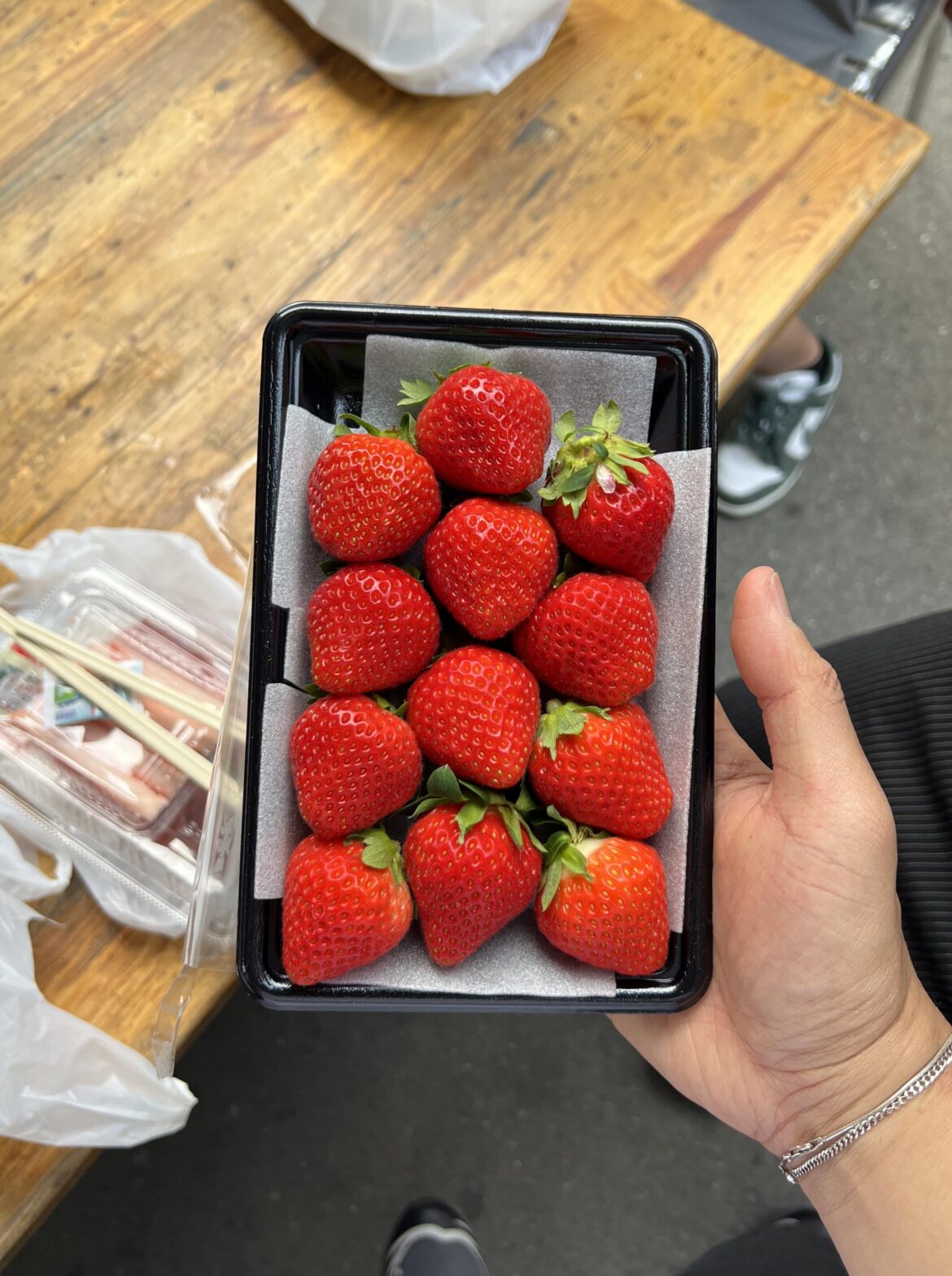 JAPANESE STRAWBERRIES ARE ON A DIFFERENT LEVEL 🍓🍓🍓