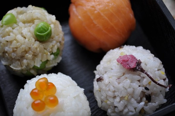 onigiri in paris 99