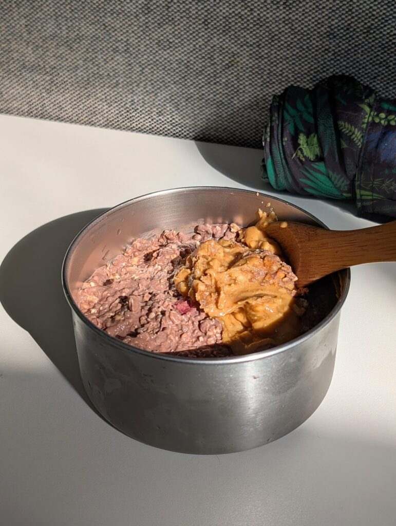 Overnight oats 🍓🥜 🍫