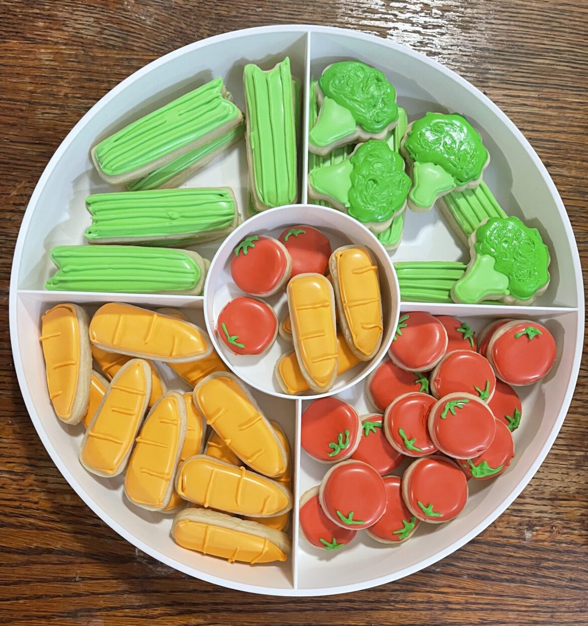 Made some “veggie tray” mini cookies.