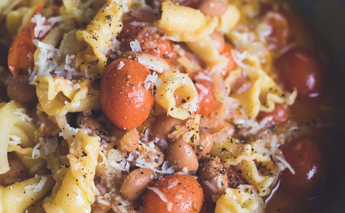 This One Pot Pasta Fagioli Recipe Is an Easy Vegetarian Meal