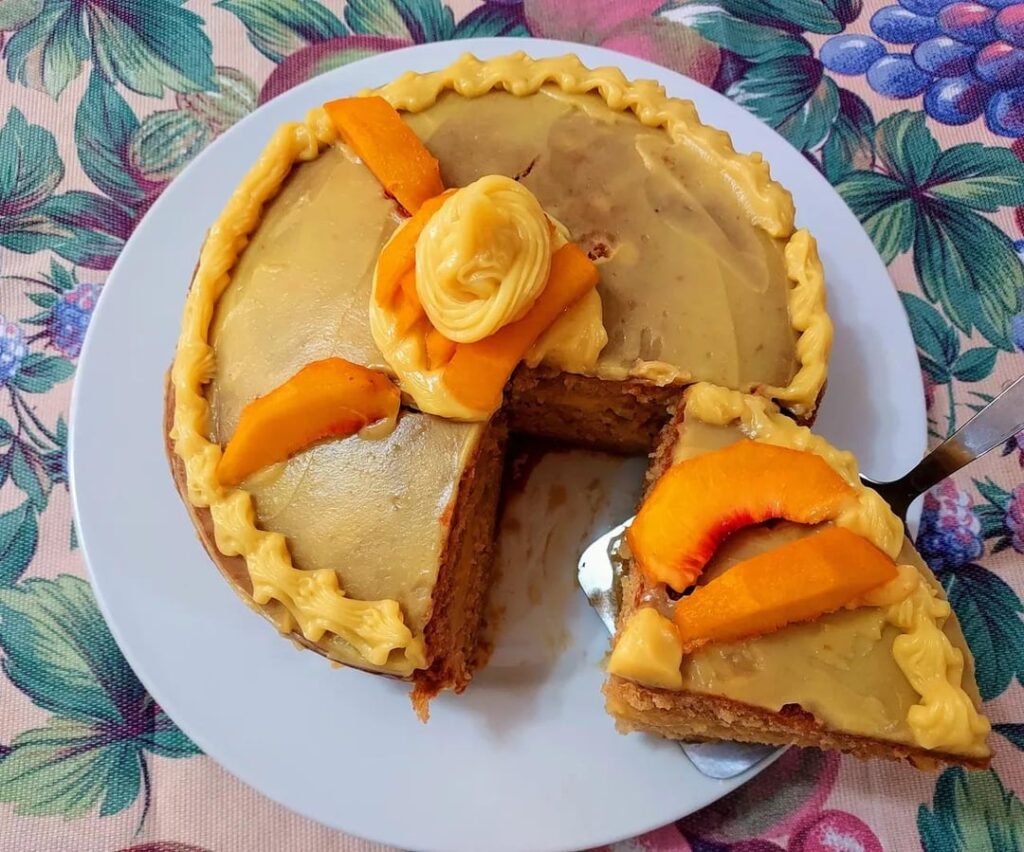 Vegan Vanilla and Pastry Cream Cake