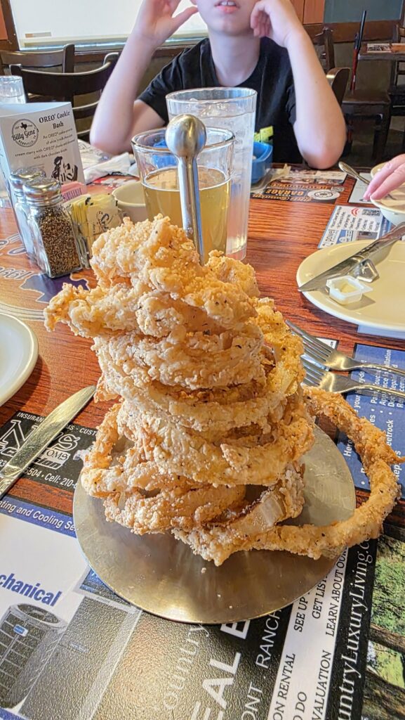 Ordered the saddest looking onion ring tower ever. It was also some of the best tasting onion rings I ever had! Ordered the saddest looking onion ring tower ever. It was also some of the best tasting onion rings I ever had!