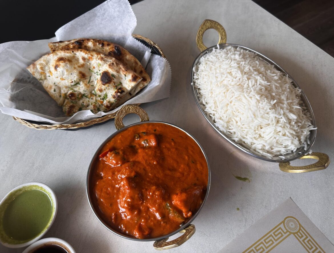 10/10 Heat tikka masala and bullet naan