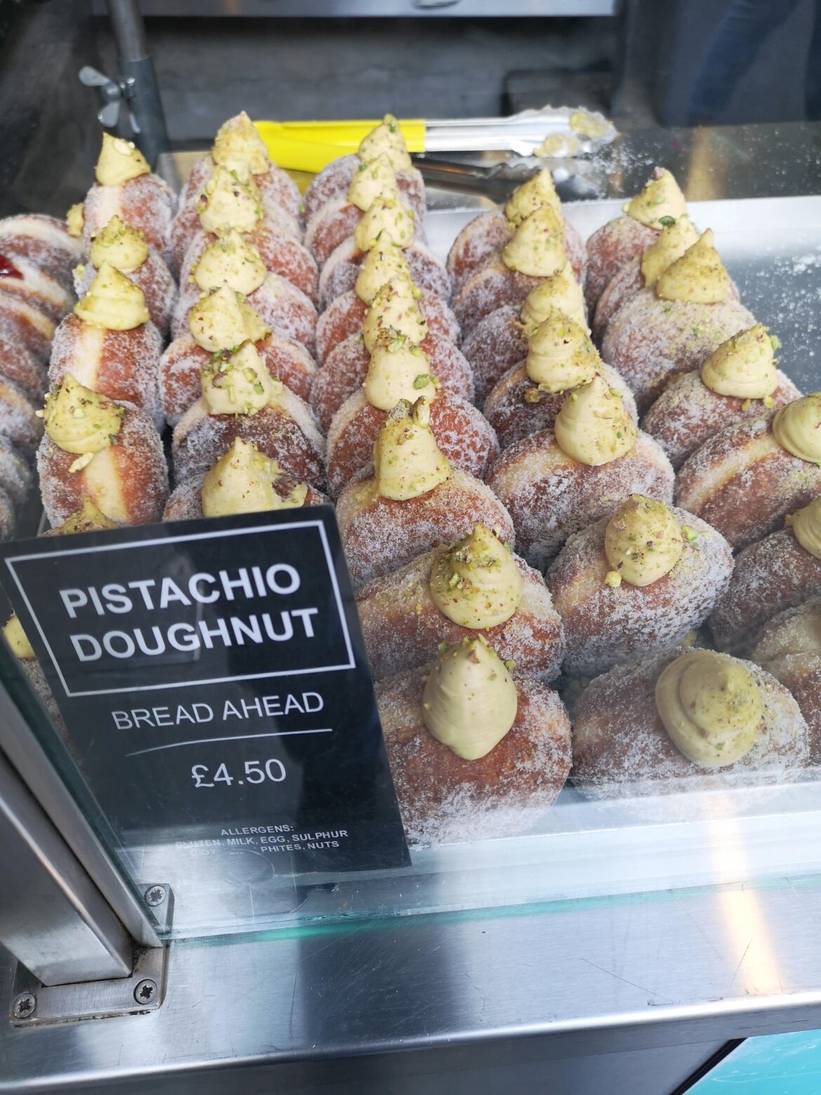 pistachio doughnuts