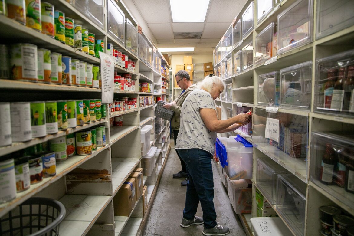 SCV Food Pantry to Receive $30K ‘Makeover’ from Albertsons