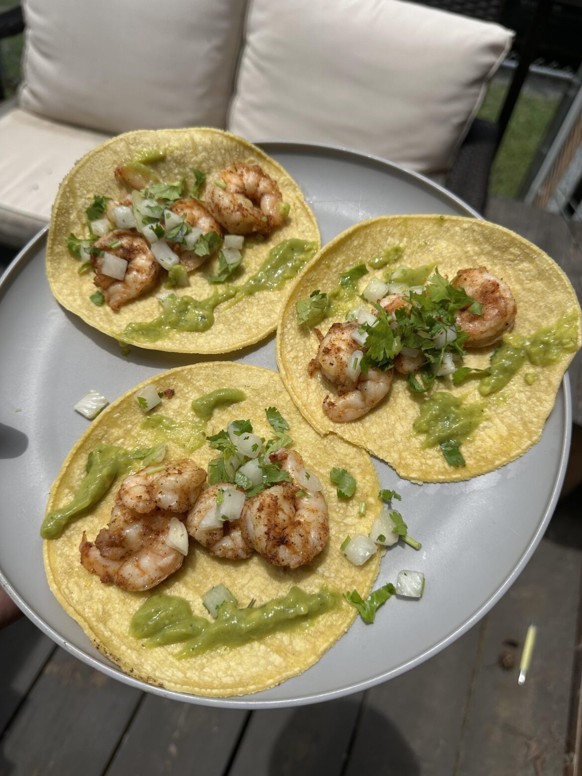 lunch - 250 cals, 15g of protein