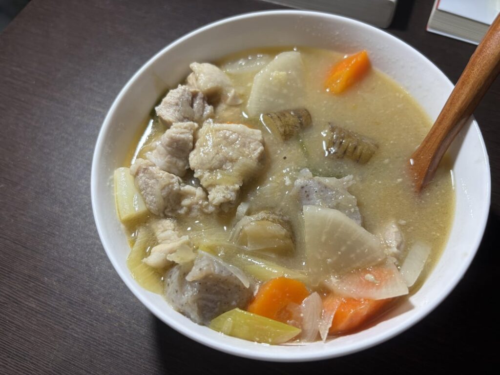 I cooked Tonjiru(Pork Miso Soup)