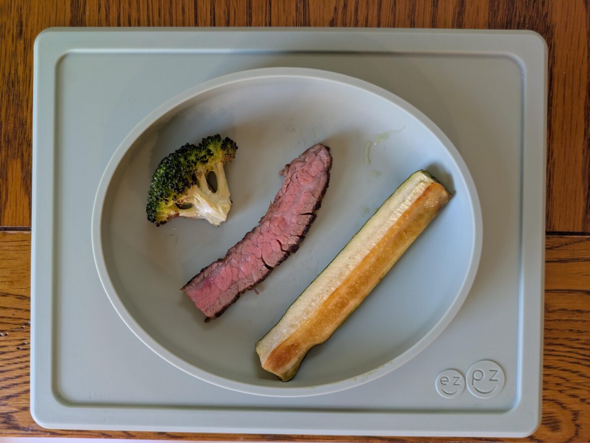 What a former chef prepares his baby for "dinner"