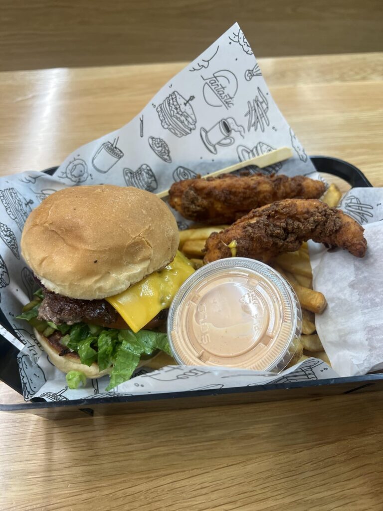 Randomly found this burger place called Eat Fantastic and they have a $12 lunch box deal - one burger, two chicken tenders, fries and a cookie! Def one of the best bang for your Buck meals I’ve had recently. Also I like the art work.
