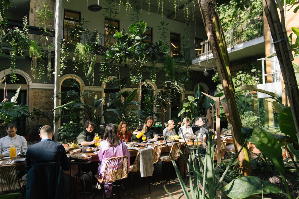 Find healthy breakfasts in the heart of town at Twentysix Budapest - English