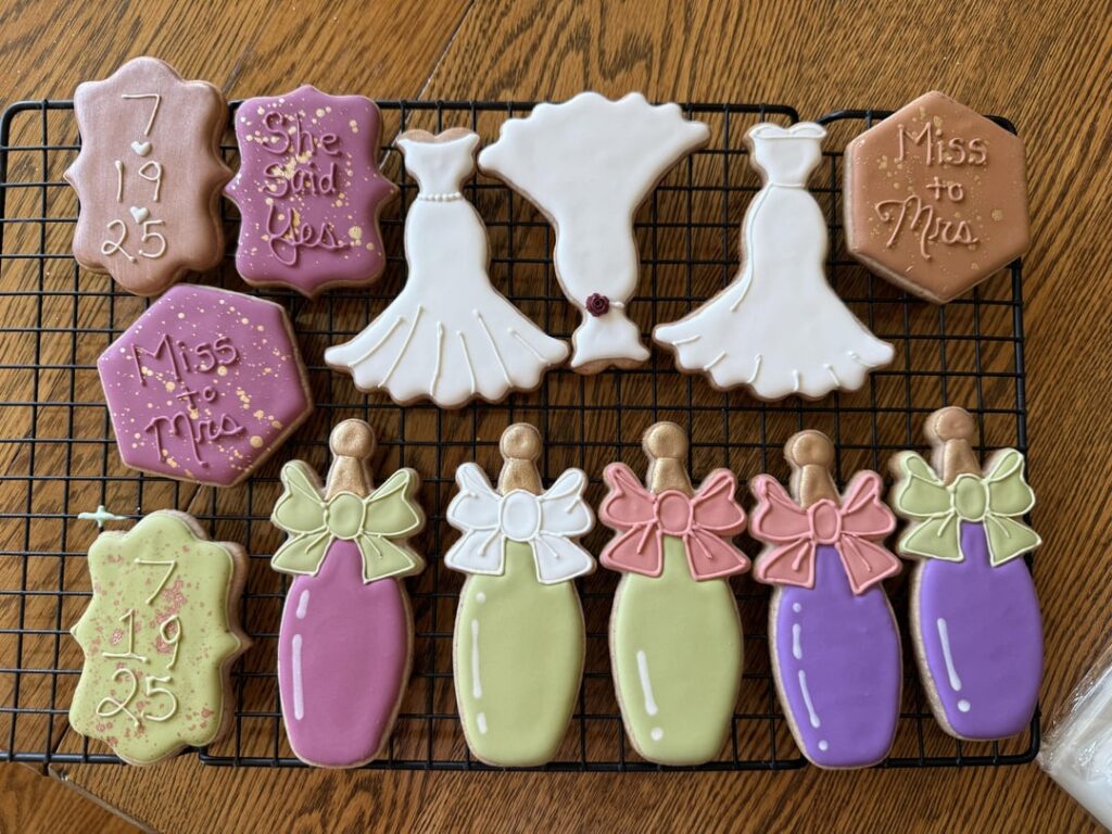 Bridal shower cookies