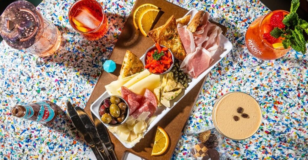 El Centro Closes in D.C.