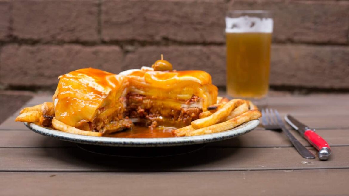 Francesinha: Little French sandwich