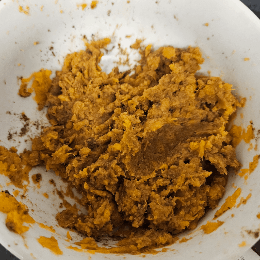 Attempt at sweet potatoe ‘cookie dough’ Attempt at sweet potatoe 'cookie dough'