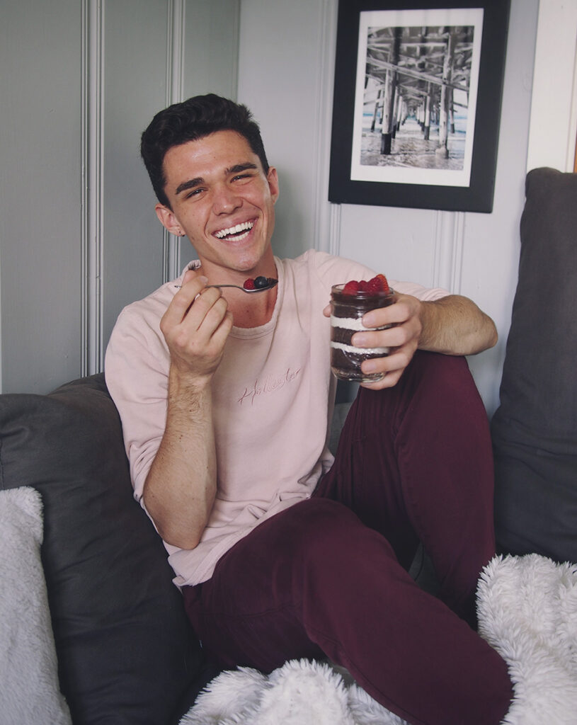 Student’s baking-oriented Instagram account displays his intricate confections Student’s baking-oriented Instagram account displays his intricate confections