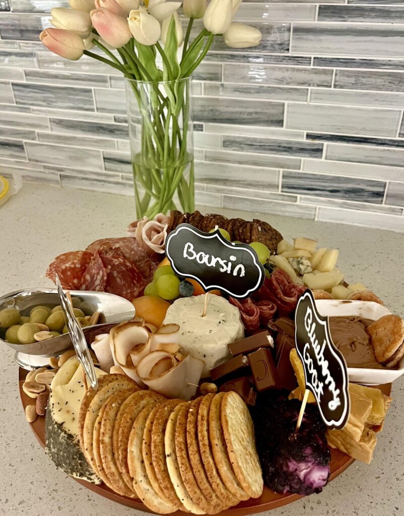 anybody else use leftovers for a half assed breakfast board? 🙈