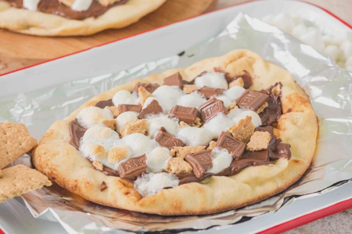 Campfire S’mores Pizza