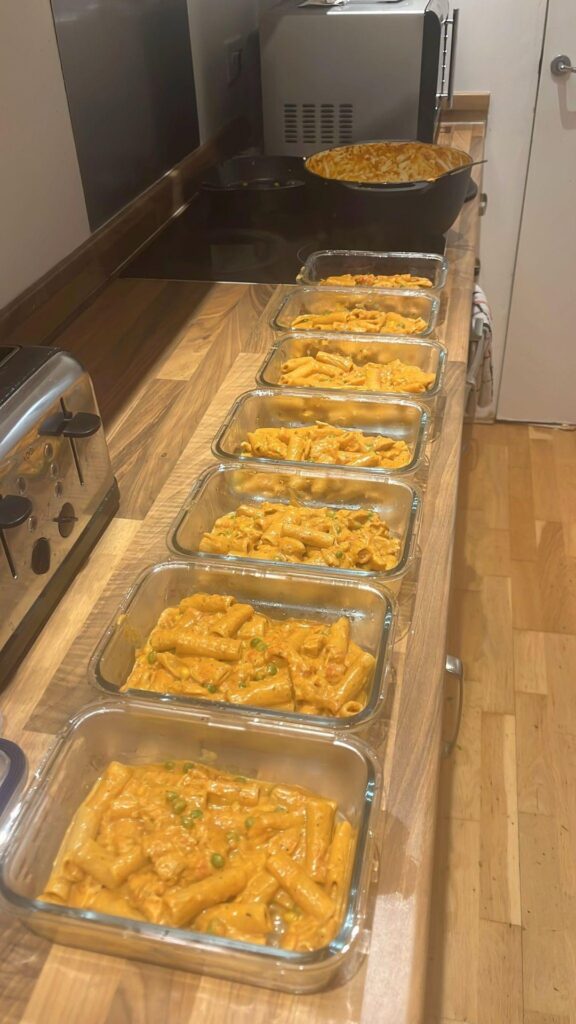 Portions look small but according to ingredients they are not? High protein meal prep creamy chicken rigatoni