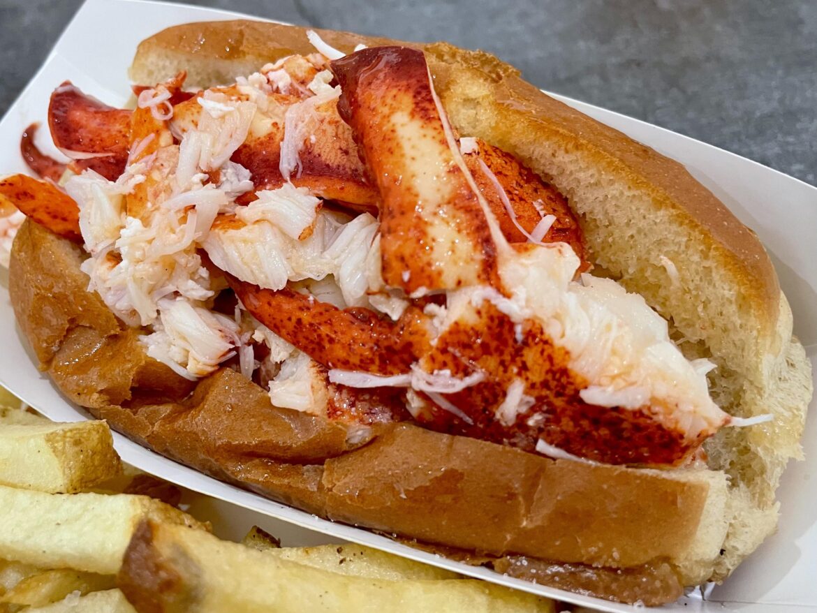 Lobster roll