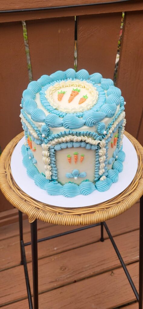 Tiny carrot cake🥕