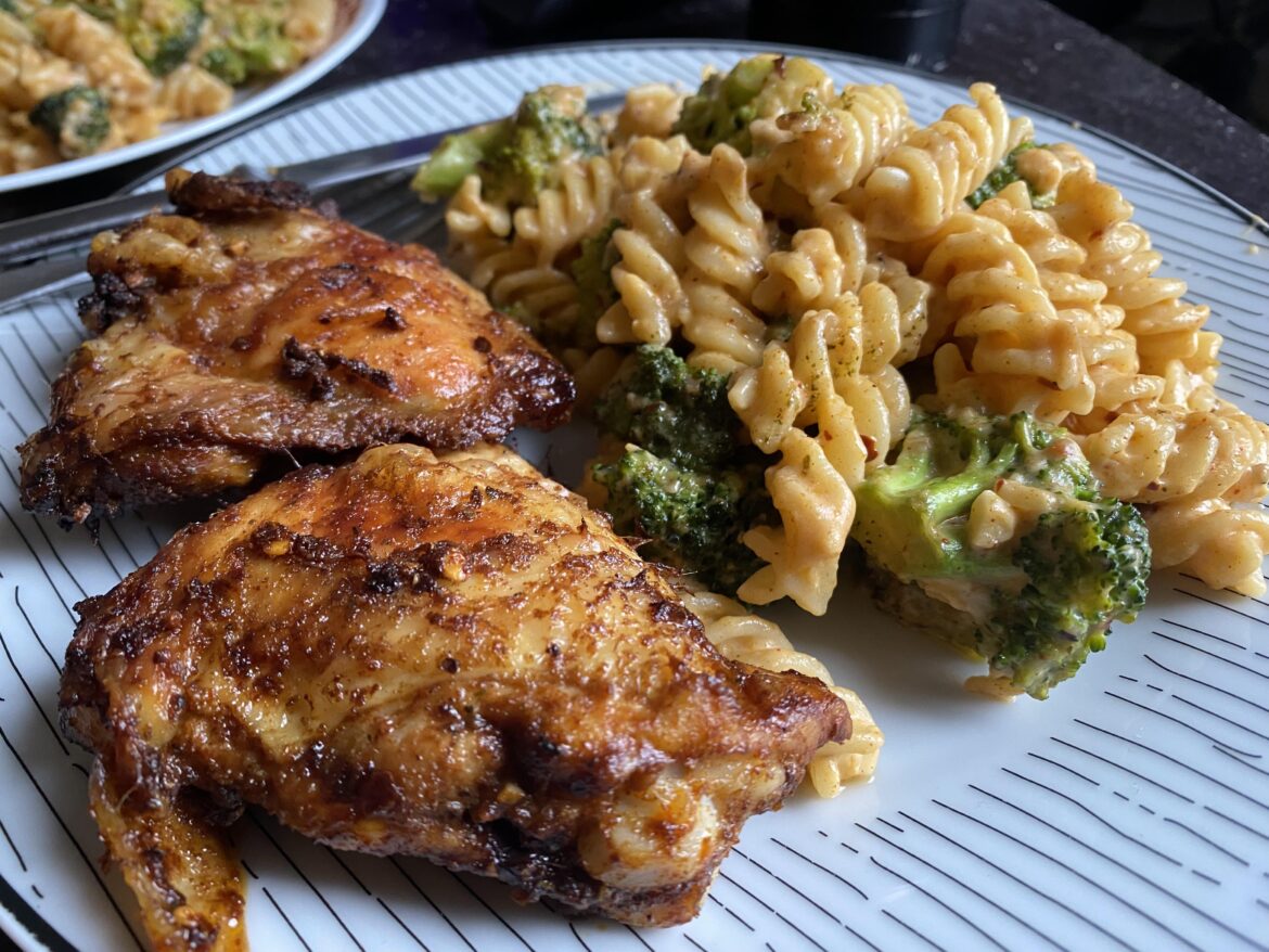 air fried chicken, alfredo pasta, and garlic roasted broccoli :)
