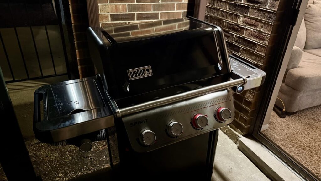 After months of planning and nearly a month of waiting for it to arrive, I finally have my first grill! After months of planning and nearly a month of waiting for it to arrive, I finally have my first grill!