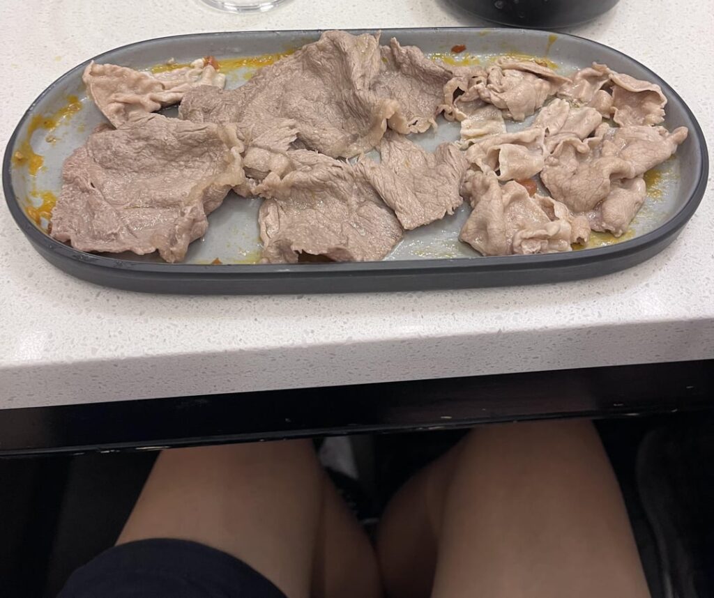 Calorie Estimates for everything I ate at an All You Can Eat Hotpot? Kinda went crazy on the beef. Praying it’s below 1,500 😅