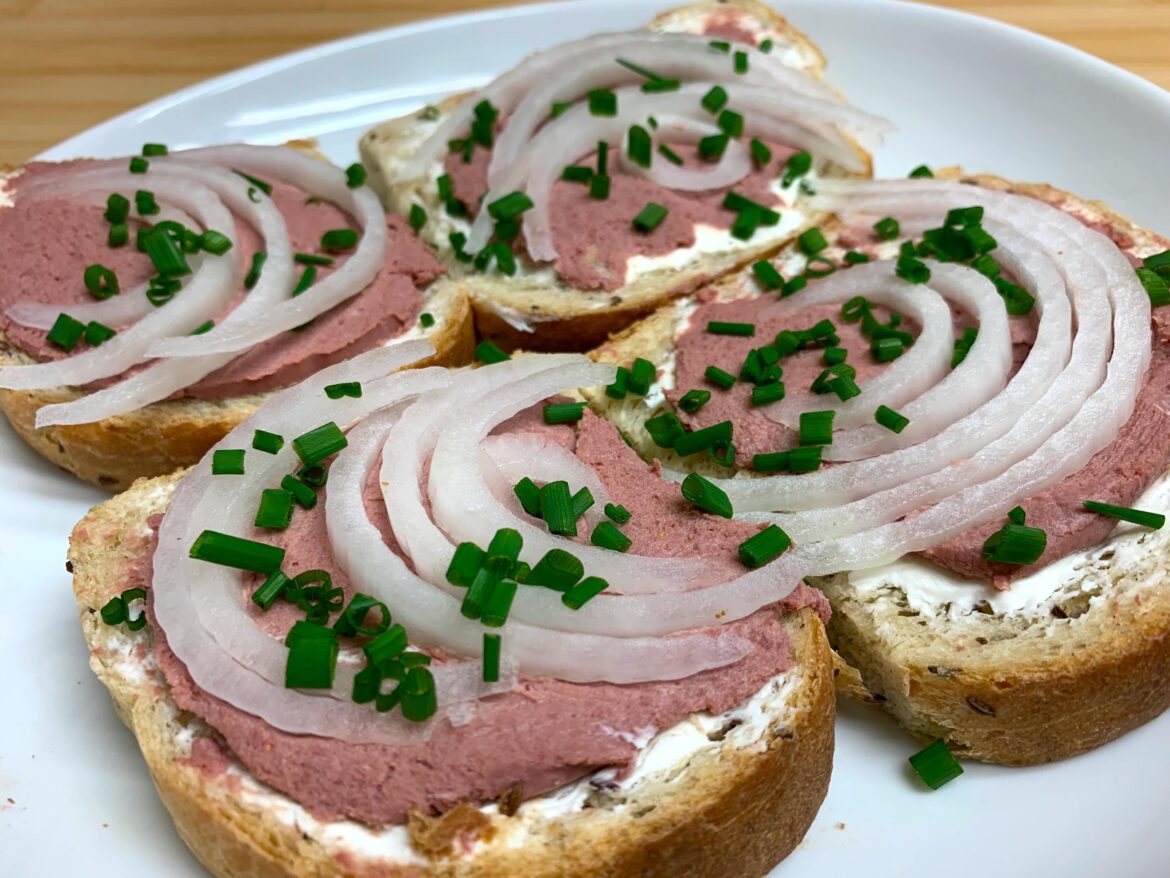 White Onion, Chives and Braunschweiger on Light Rye