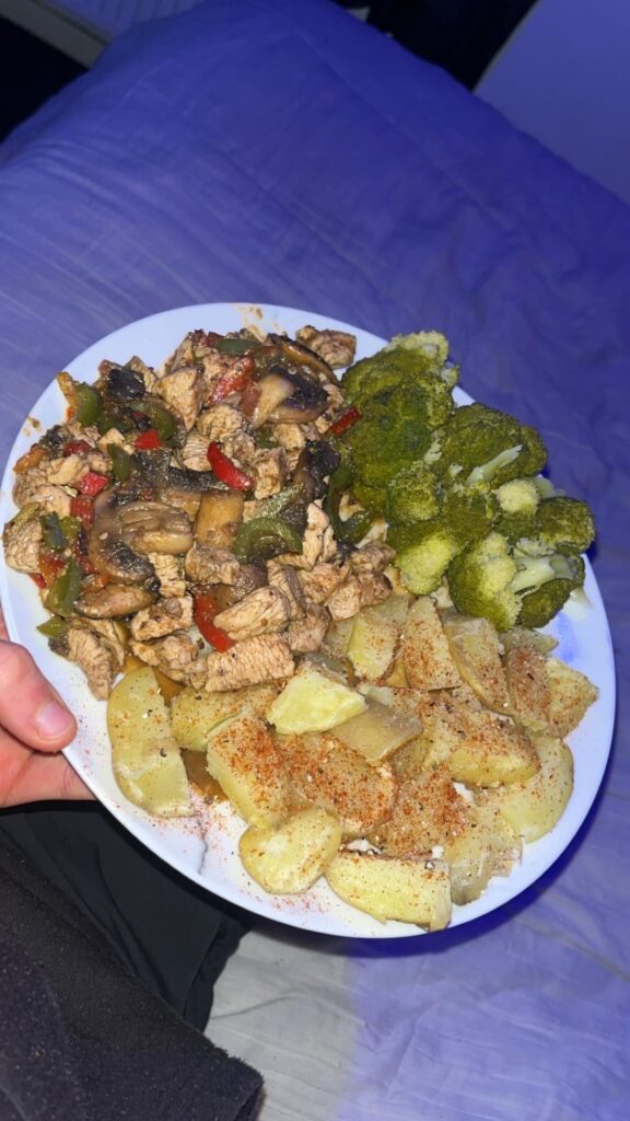 First meal thats actually filled me up in a while on the cut