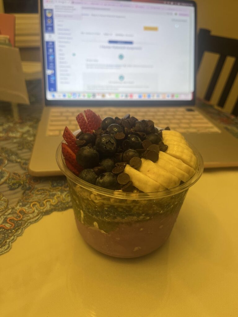 Calories in this smoothie bowl from juice n bowls?