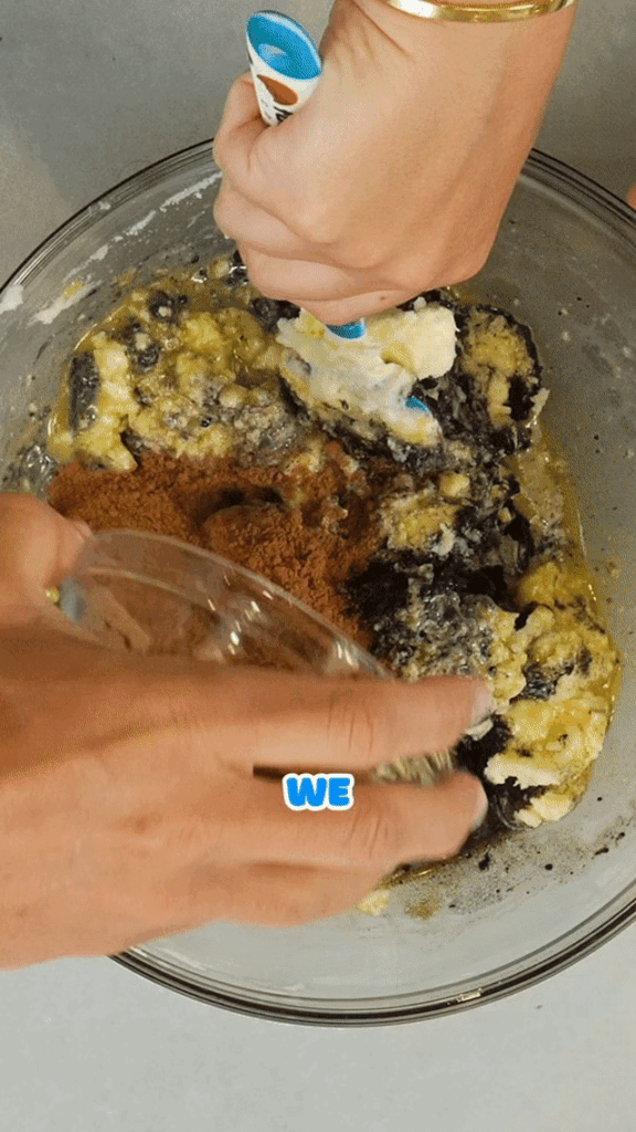 Dubai Chocolate Cookie with Pistachio, Kitafi and Vanilla Frosting Core