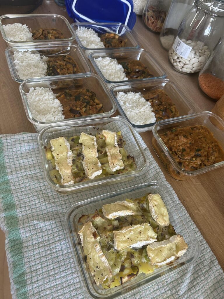 Monday meal prep. Pantry week